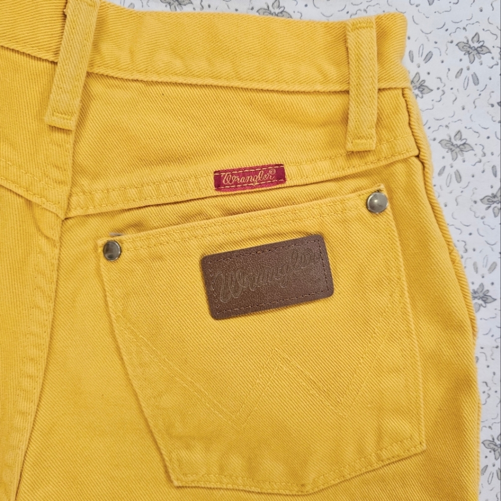 Vintage Wrangler Super High Rise Shorts - Picture 5 of 5